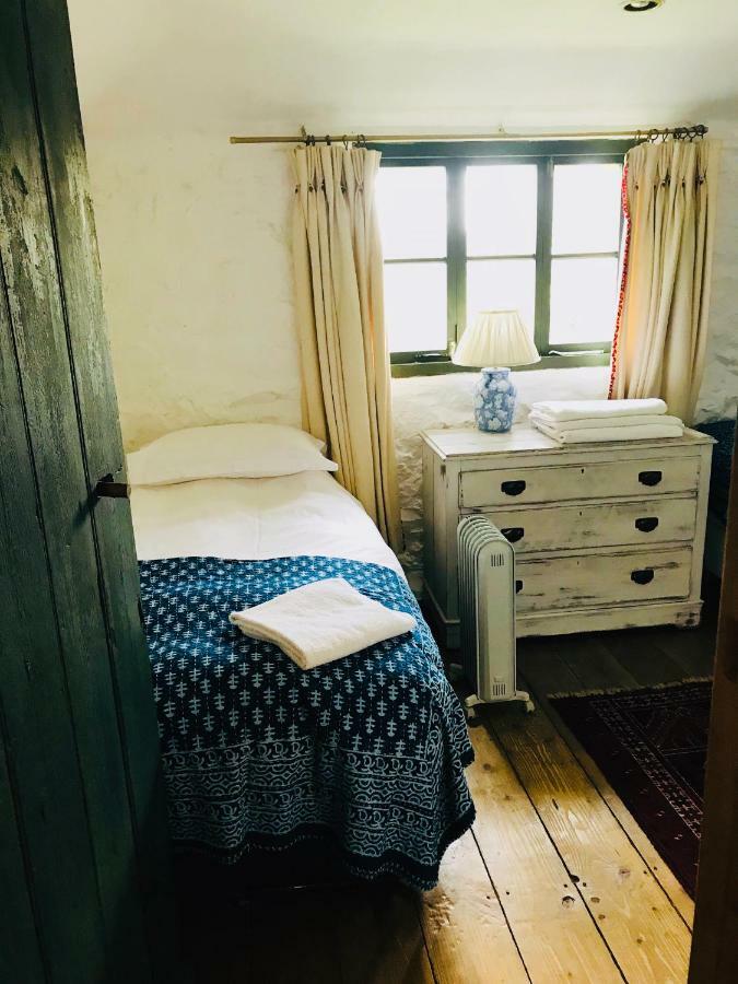 The Barn, Higher Boden, Manaccan, Helston, Cornwall Extérieur photo